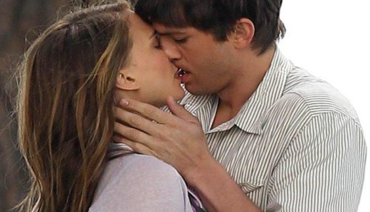 beso de Natalie Portman y Ashton Kutcher