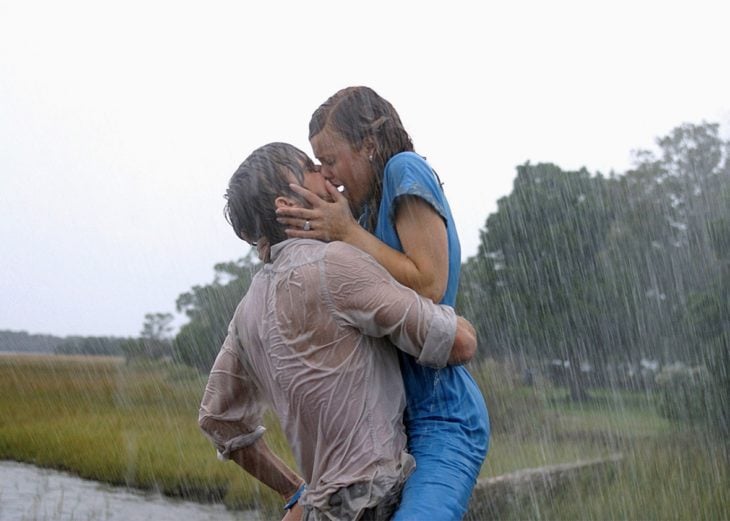 beso de Rachel McAdams y Ryan Gosling 