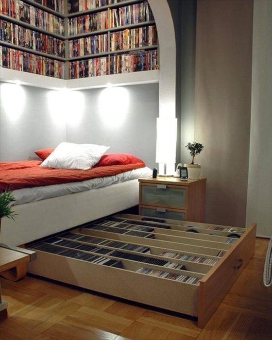 cama con espacio para guardar libros y discos incluido