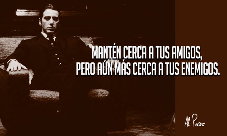 frase del padrino sobre mantener cerca a tus enemigos