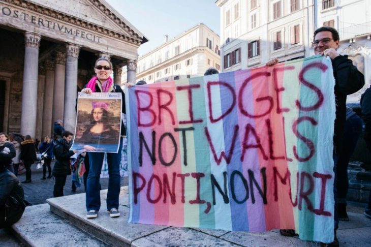 marcha d elas mujeres en roma italia