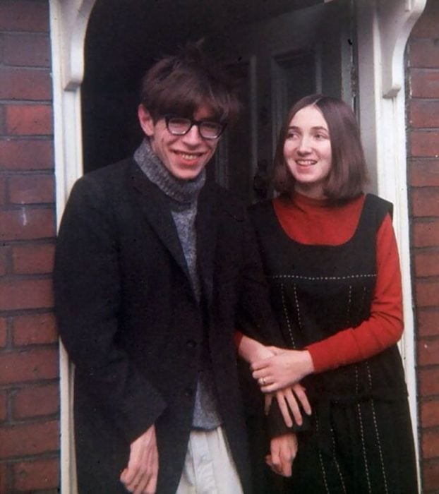 stephen hawking con su primera esposa