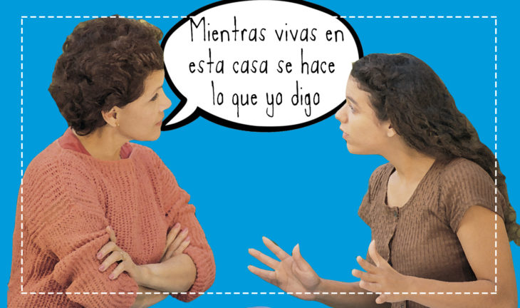 madre e hija discutiendo