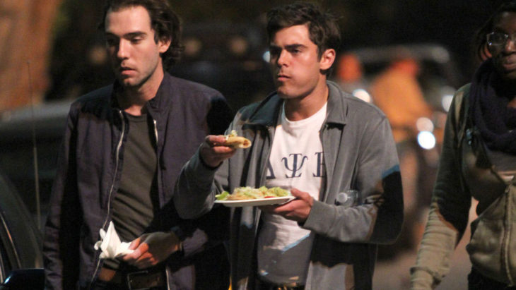 Famosos comiendo Zac Efron