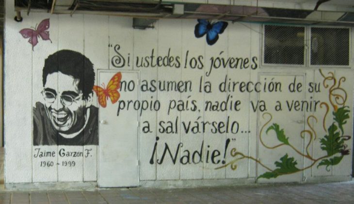 jóvenes acción poetica muros creativos