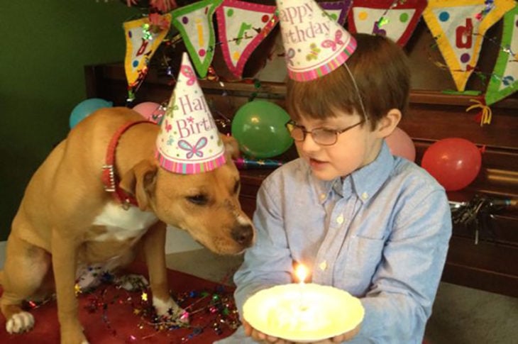 pastel cumpleaños niño y perrita