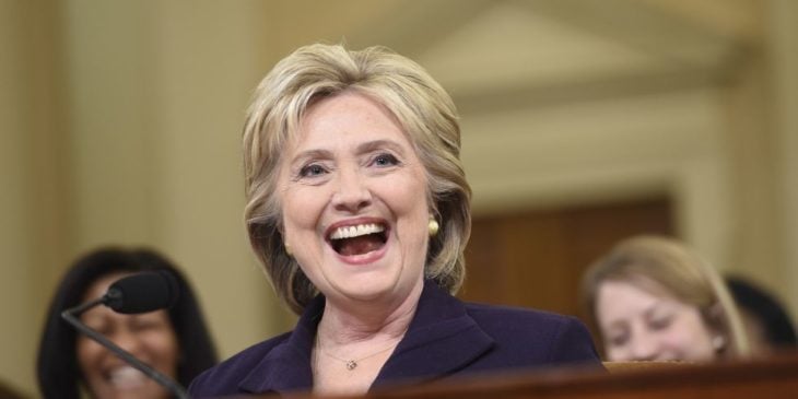 Hillary Clinton feliz