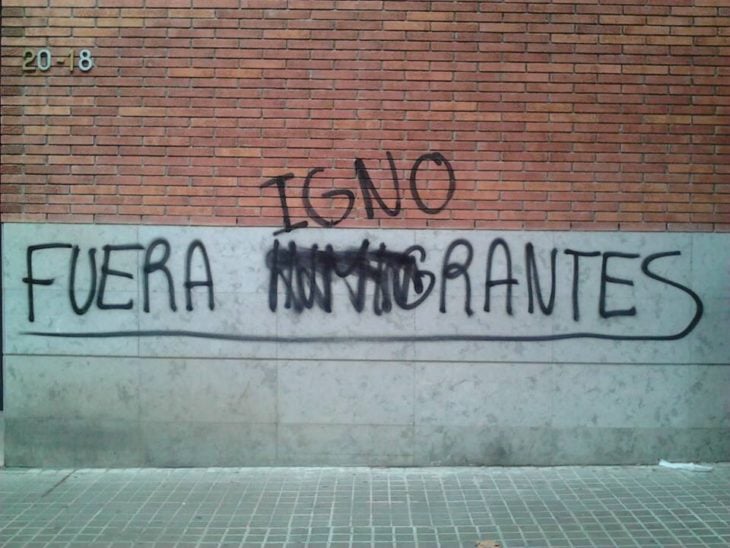 inmigrantes acción poetica muros creativos