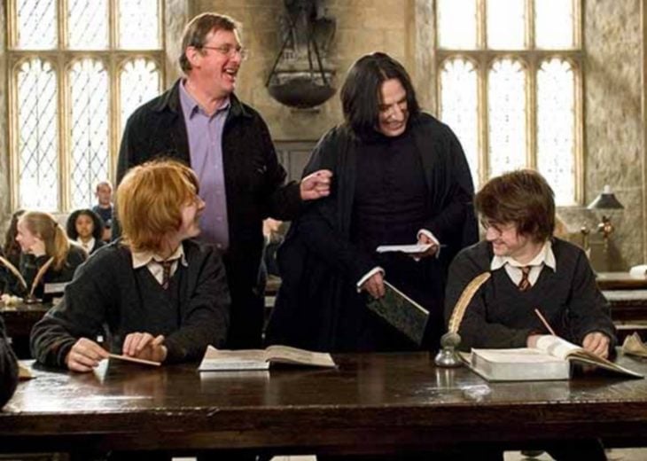 detrás de escenas de harry potter con snape sonriendo