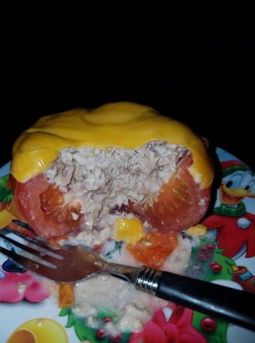 tomate relleno