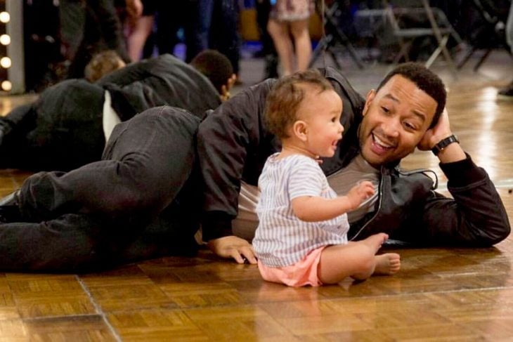 john legend con su hija