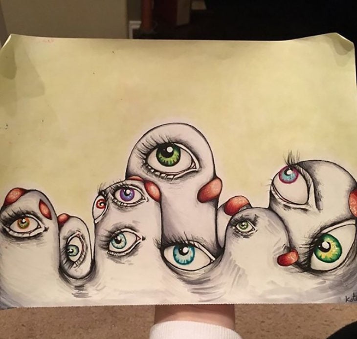 dibujo de ojos en formas curvas