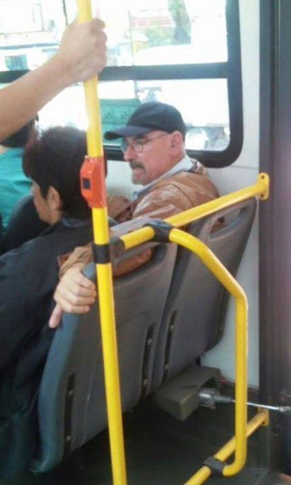 Walter en el transporte público