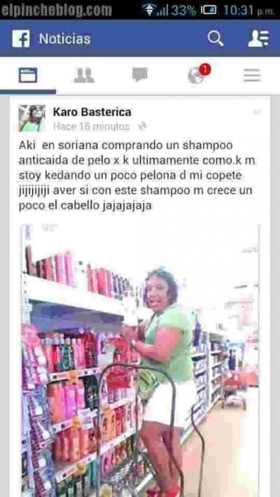 estado de facebook de mujer comprando champú