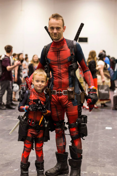 Deadpool padre e hijo cosplay