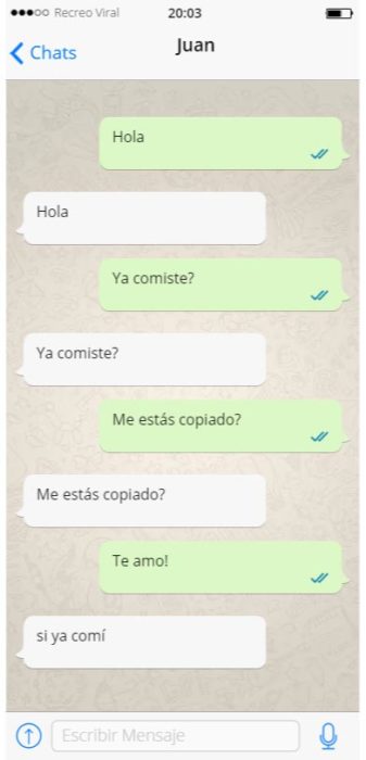 Jugando en una conversación a imitarse uno es rechazado por el otro