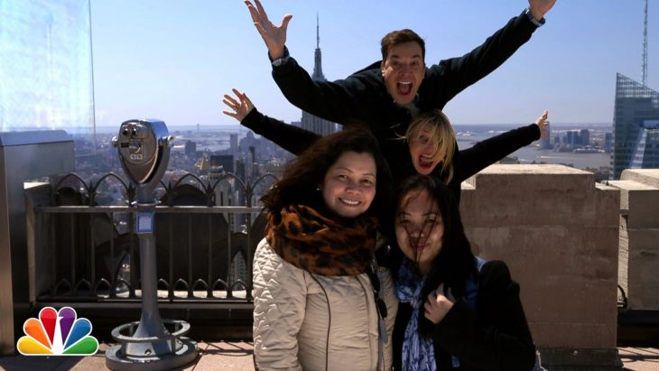 Famosos photobomb - fallon y diaz se meten en foto en el mirador 