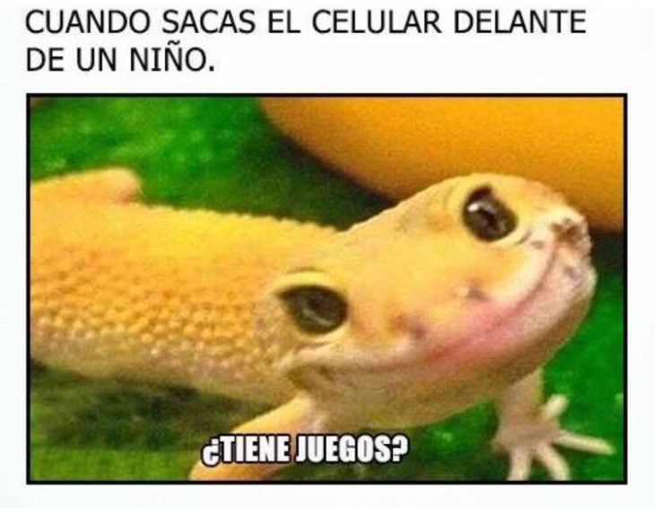 me prestas tu celular meme niños