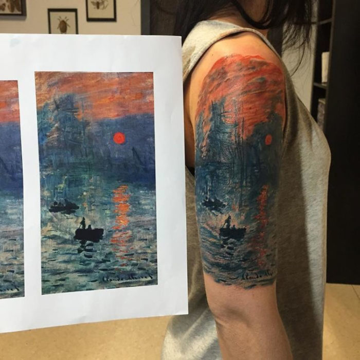 Una obra de arte de Monet hecho un tatuaje en el brazo