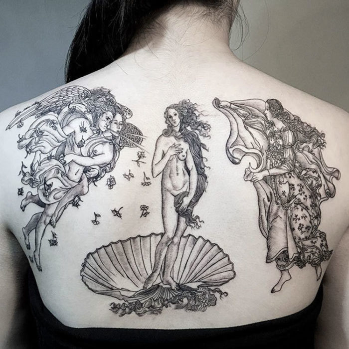 El nacimiento de venus es un tatuaje monocromatico