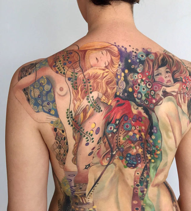 bella obra e Klimt hecha tatuaje