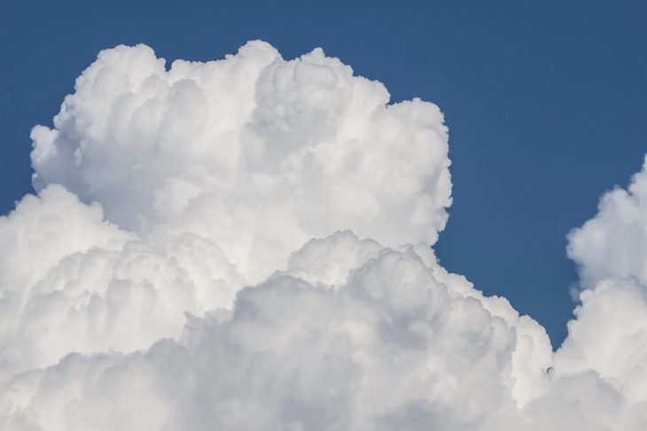 las nubes pueden pesar más que 8 elefantes