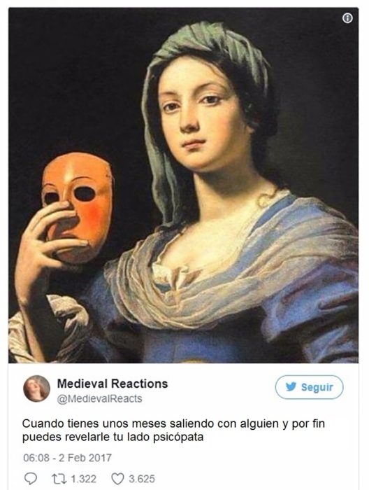 mujer que se quita la mascara