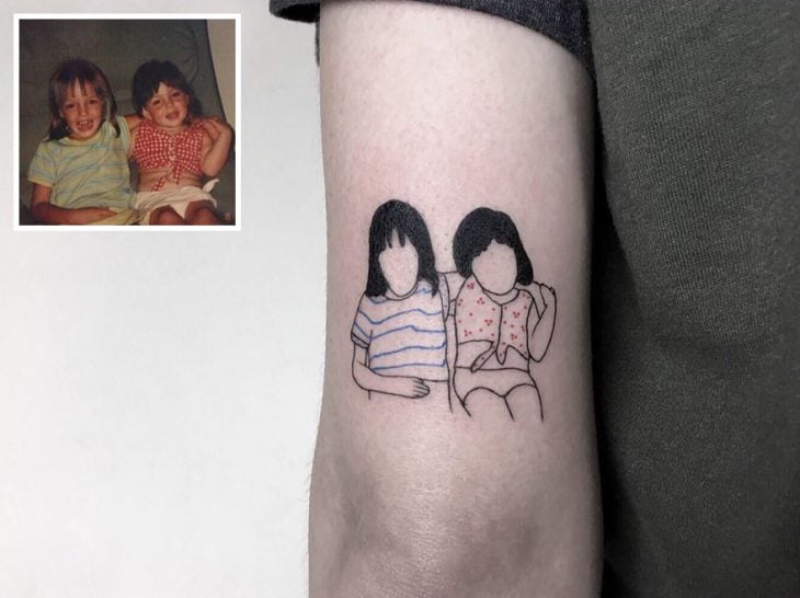 Tatuaje foto infancia - hermanas pequeñas