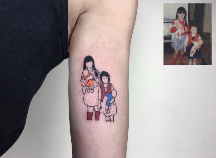 Tatuaje foto infancia - dos niñas