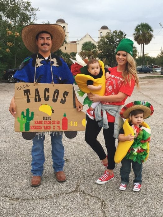 Familia disfraces taco