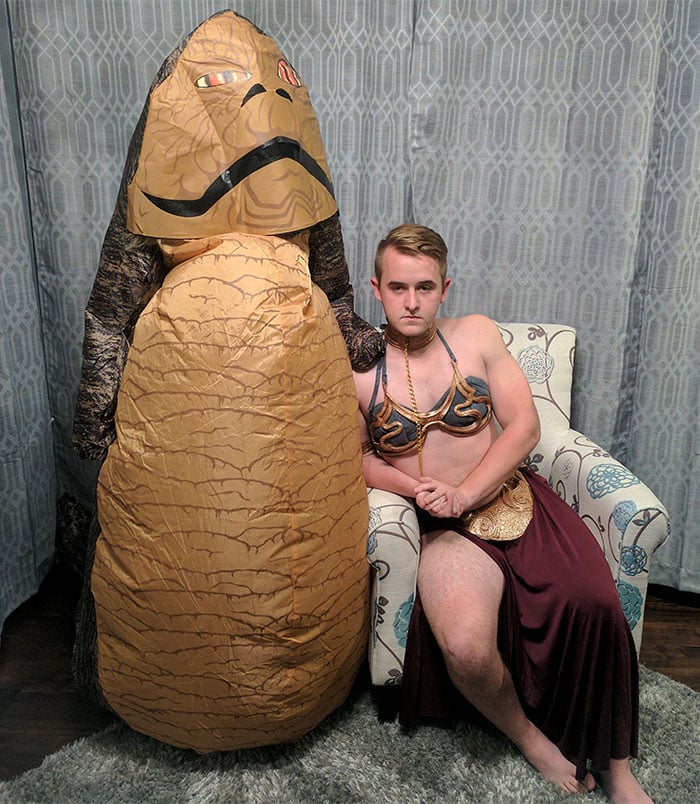 13. Jabba the Hutt y la princesa Leia.