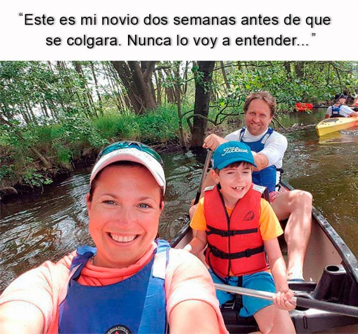 foto de tres personas en una canoa