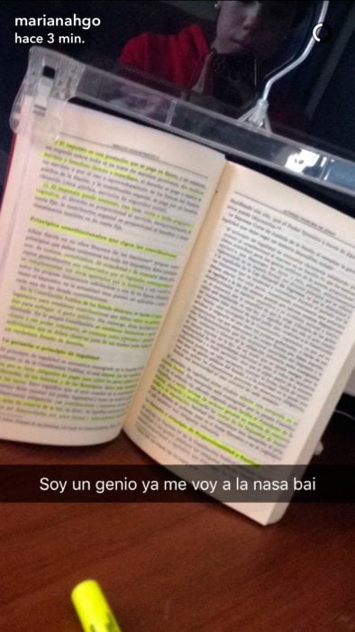 libro con gancho