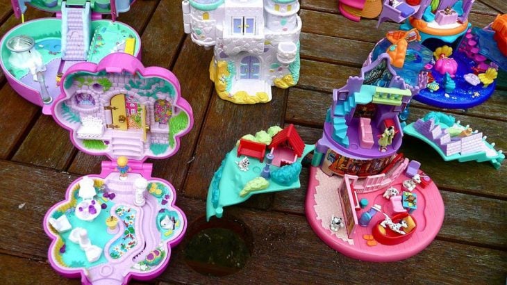 varios polly pockets