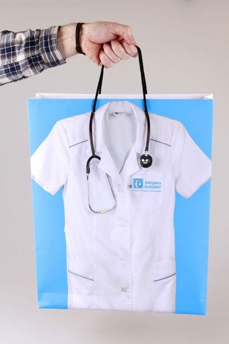 bolsa de compras de tienda de artículos médicos