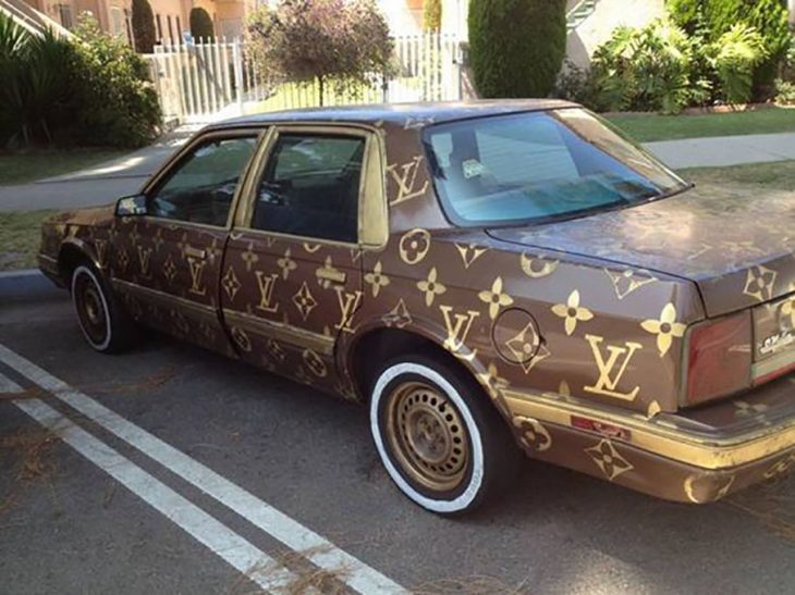 carro de loui vuitton