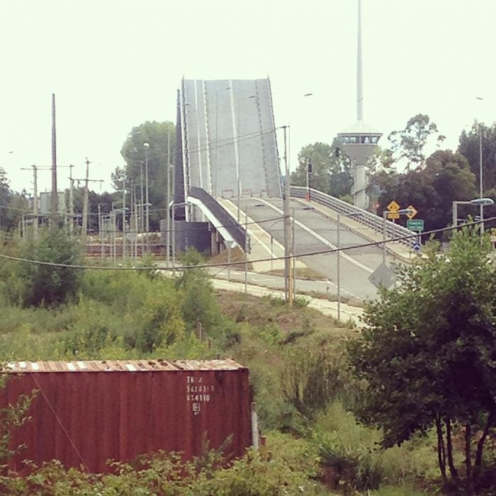 puente para coches mal hecho 