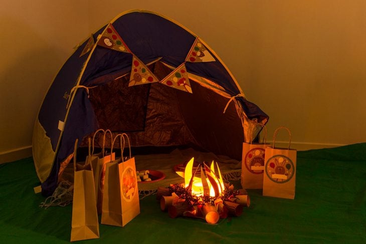 campamento al interior de la casa