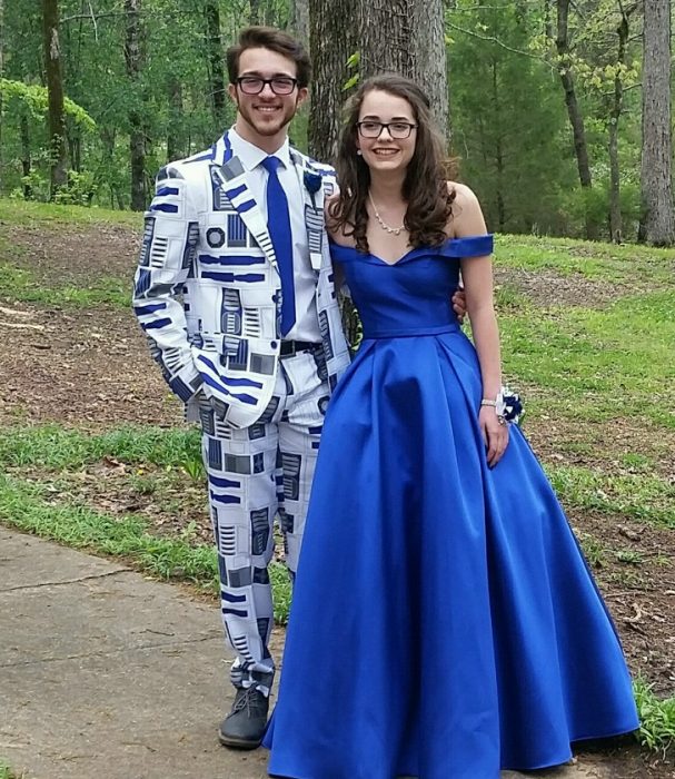 horribles vestidos de graduación