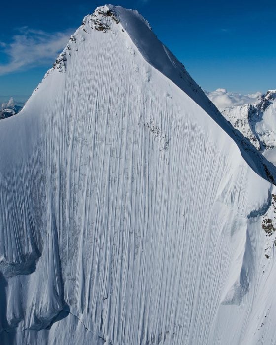 montaña de los alpes suizos 