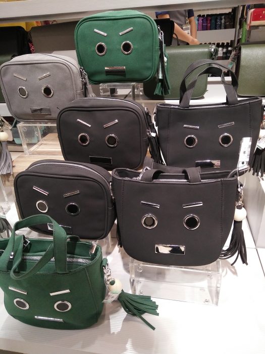 bolsas con pareidolia 