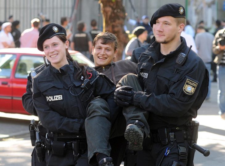 fotogénico al ser detenido