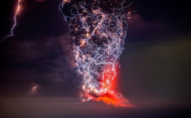 Erupción con rayos del volcán Calbuco