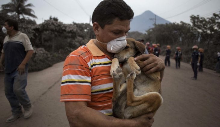 niños que apoyan a guatemala