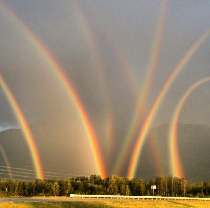 8 arcoíris coinciden