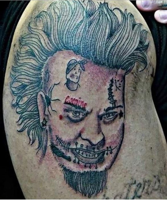 tatuaje feo de un punk 