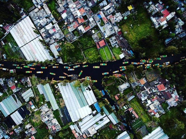 trajineras de Xochimilco desde las alturas 