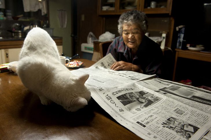 viejita y su gato 