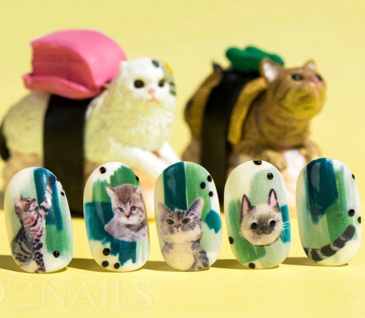 uñas impresas de gatitos