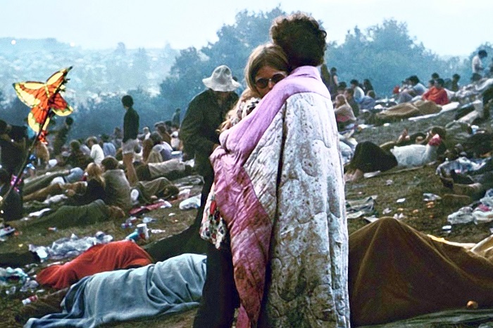 pareja woodstock